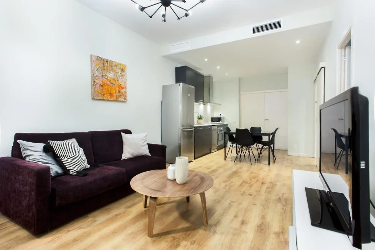 Centric 3Bedroom In Las Ramblas 2 1B Barselona 0*,  İspanya